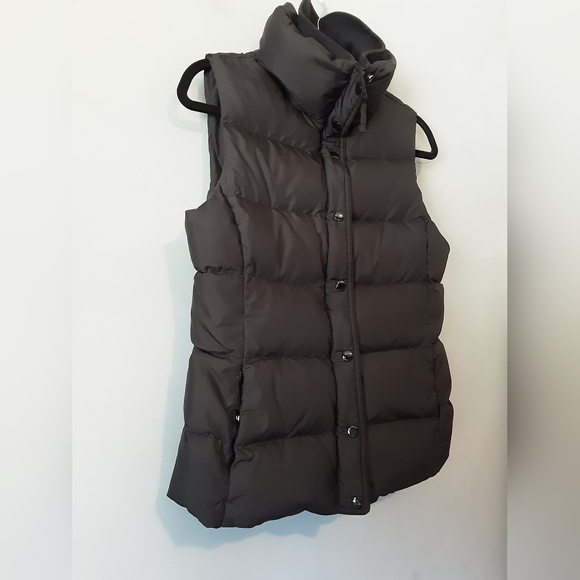 J.Crew Black Down Zip-up Puffer Vest - Picture 2 of 9